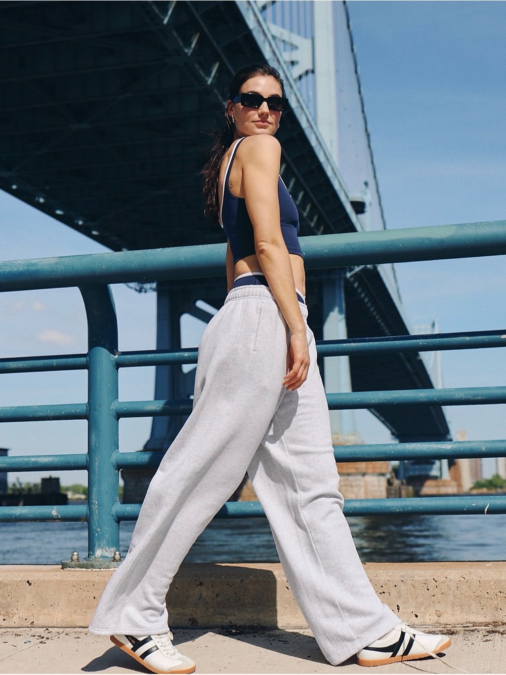 American Eagle Wide Leg Sweatpant